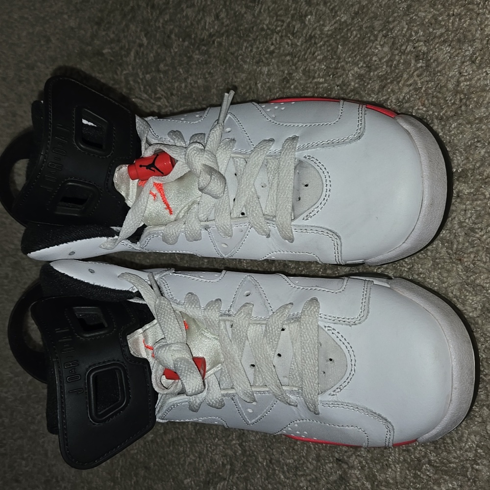 Nike Air Jordan 6 Retro White Infrared 2014 GS Size 6.5y DS 384665 123